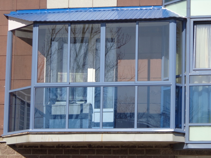 Чем обшить балкон. Выбор материалов для внутренней отделки балкона или лоджии.